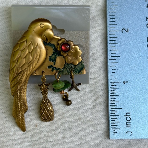 Vintage Parrot Tropical Bird Dangle Brooch Pin - Picture 3 of 4